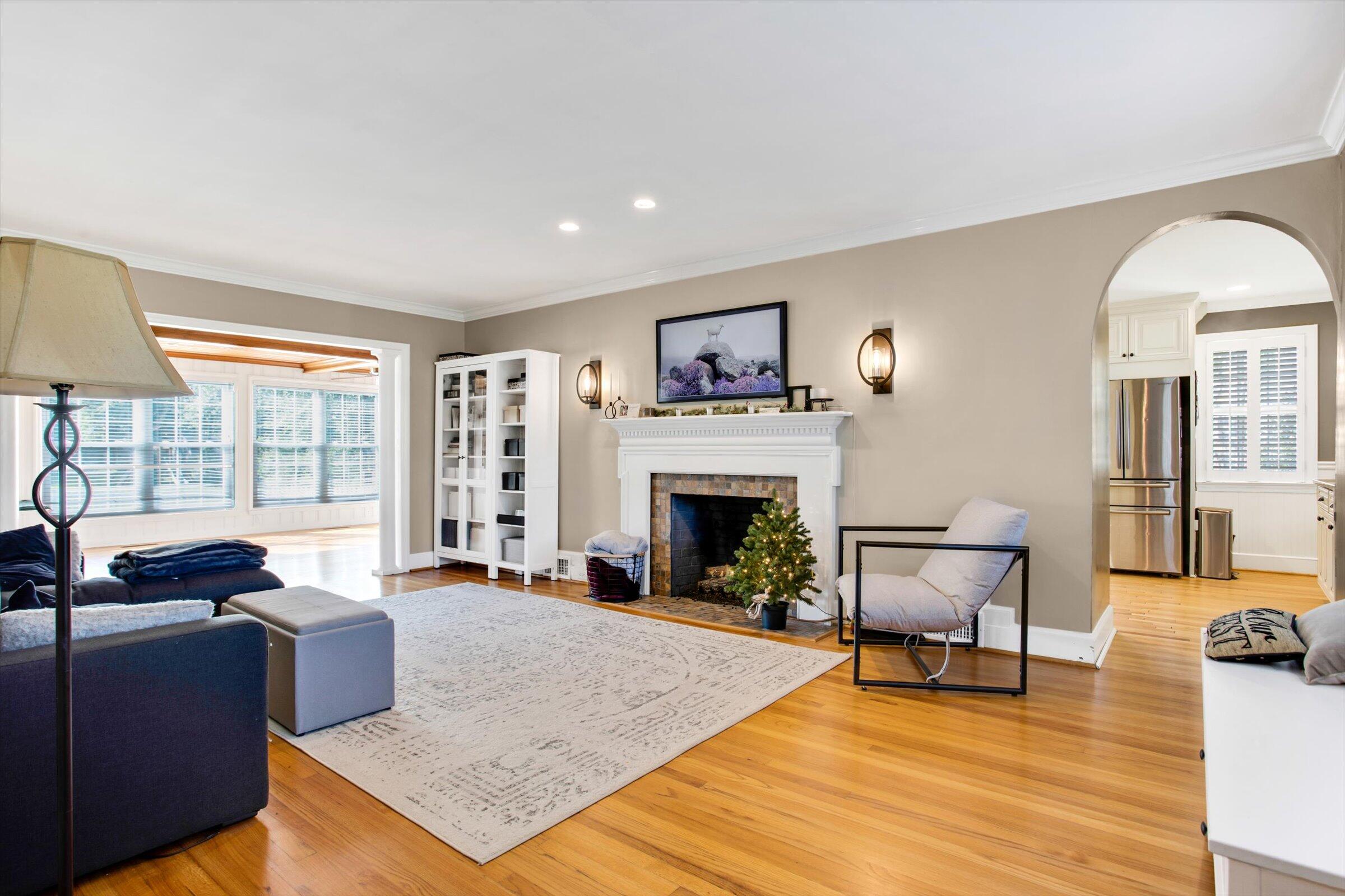 5616 Springfield Road Williston, SC 29853 - Photo 7 of 37 Gallery Image 7