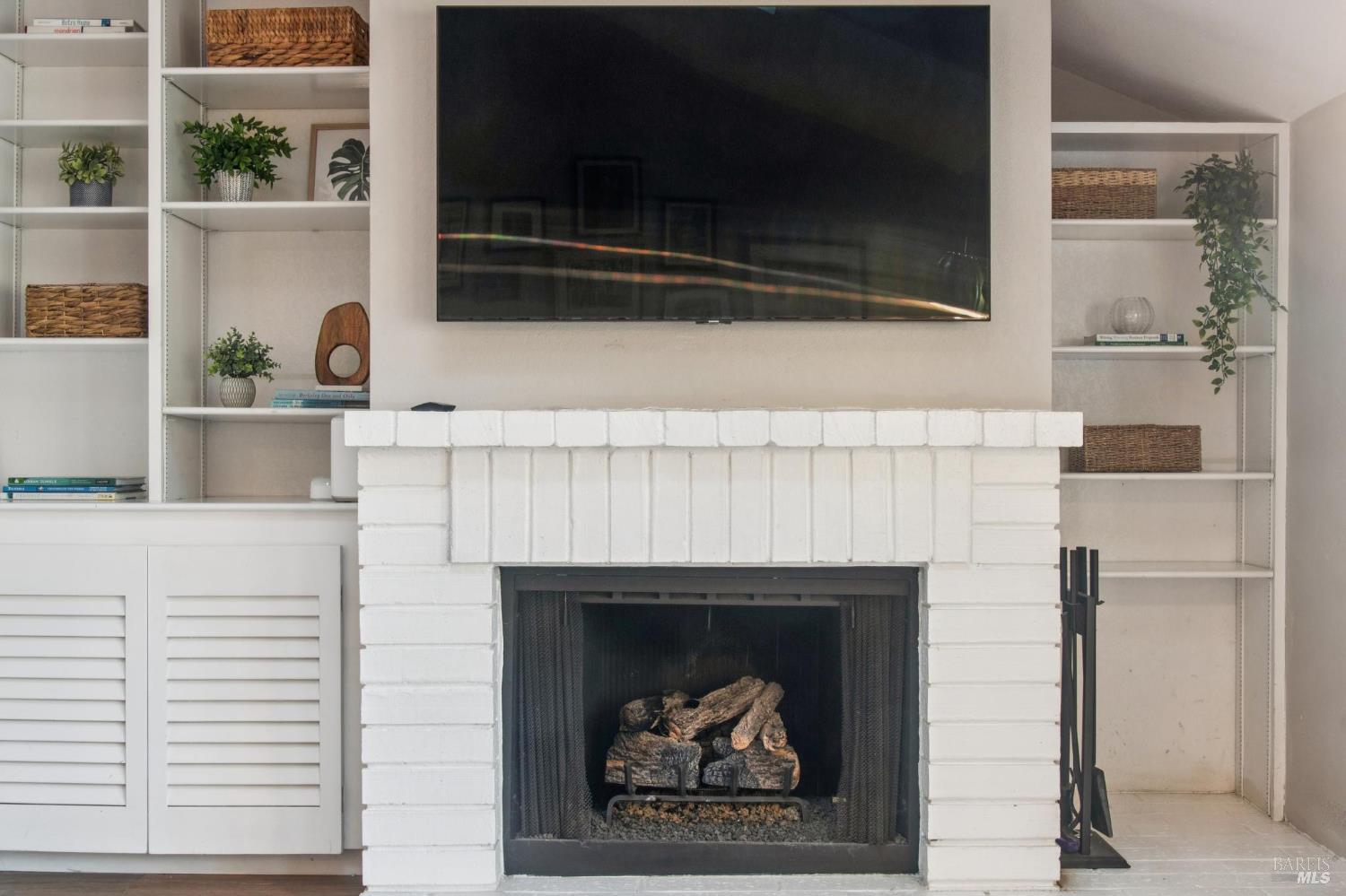 72 Flicker Drive Novato, CA 94949 - Photo 8 of 52