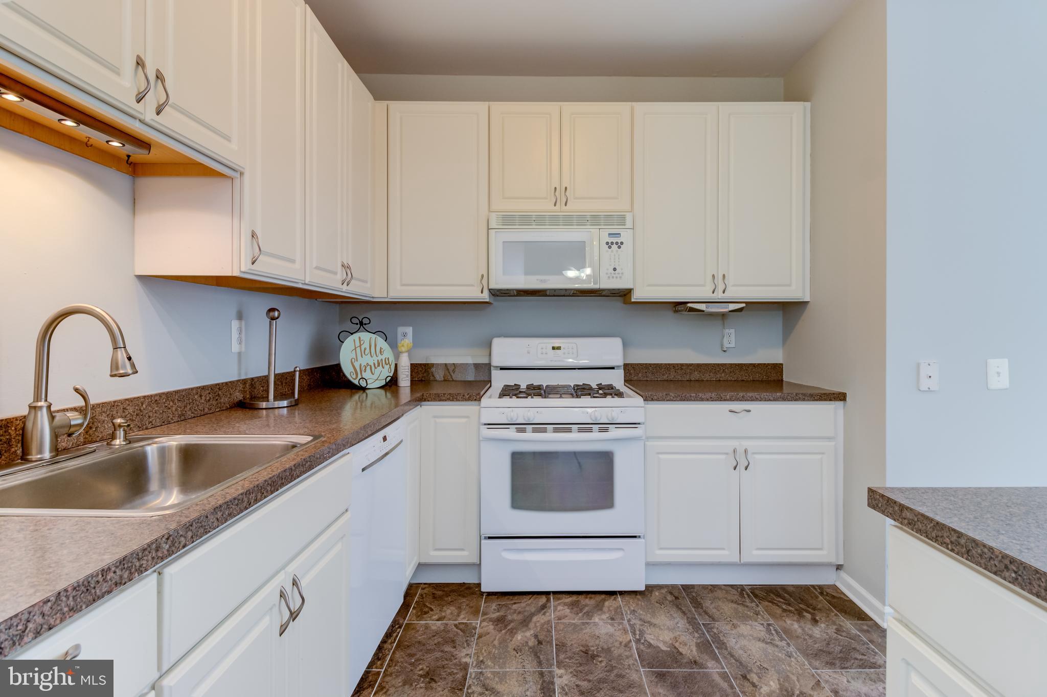 102 River Birch Circle, Unit 201 Kennett Square, PA 19348 - Photo 16 of 38 Kitchen