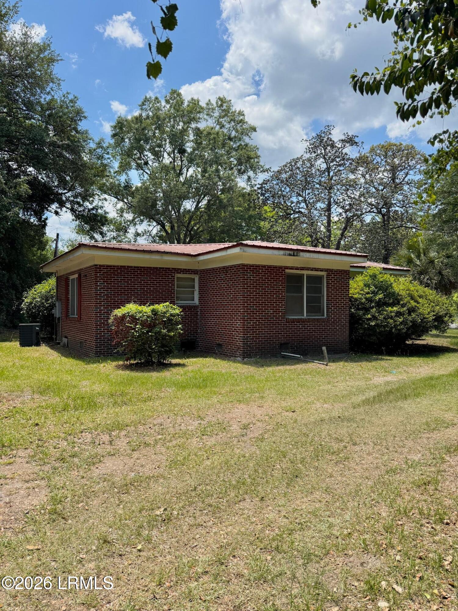 6858 West Frontage Road Coosawhatchie, SC 29912 - Photo 3 of 20 708754912_2417876188689537_7246642756934