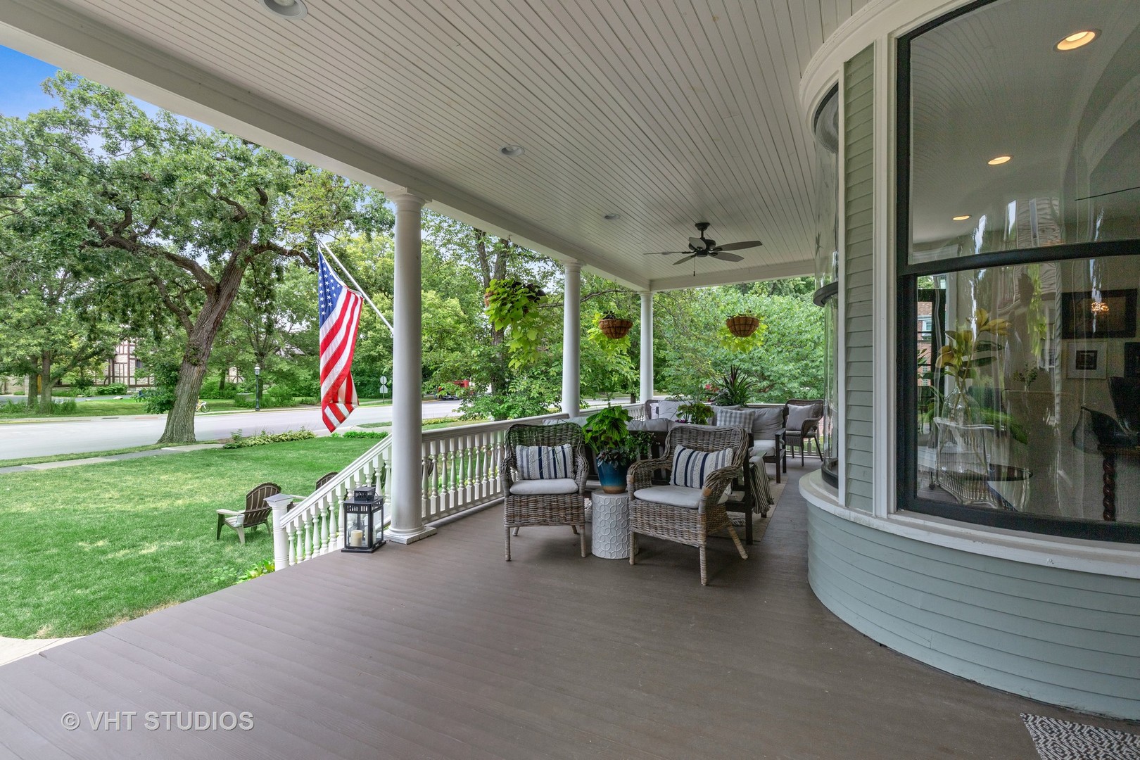 45 Longcommon Road Riverside, IL 60546 - Photo 3 of 46