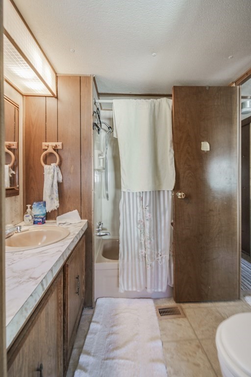 1760 Westover Road, Unit 60 Chicopee, MA 01020 - Photo 13 of 24 Gallery Image 13