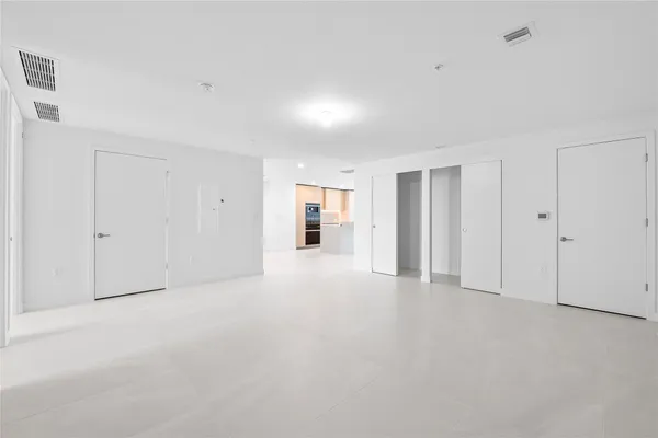 $3,295,000 | 900 North Ocean Boulevard, Unit 504, Pompano Beach, FL 33062