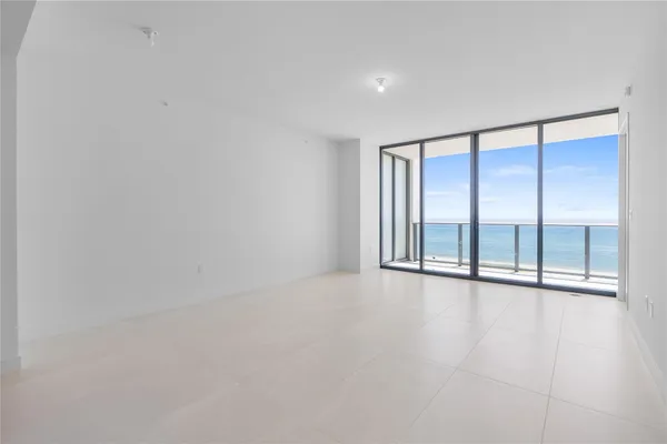 $3,295,000 | 900 North Ocean Boulevard, Unit 504, Pompano Beach, FL 33062