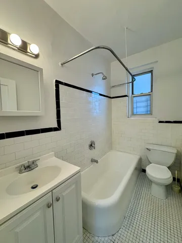 $3,700 | 156-08 Riverside Drive West, Unit 2G | Washington Heights