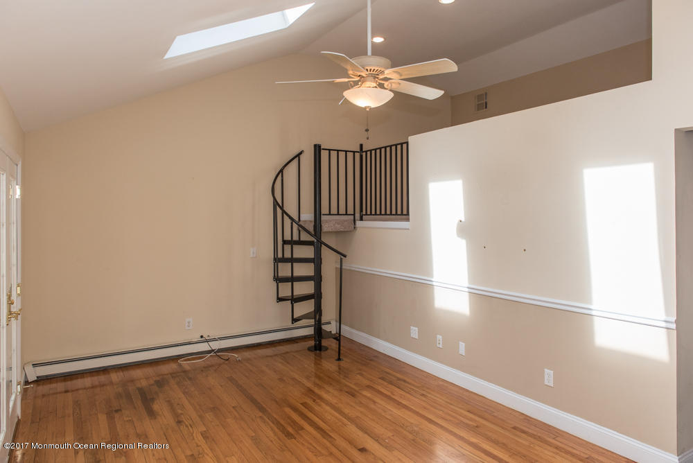 2507 Scott Road Wall, NJ 07719 - Photo 11 of 35 jt (15 of 39)