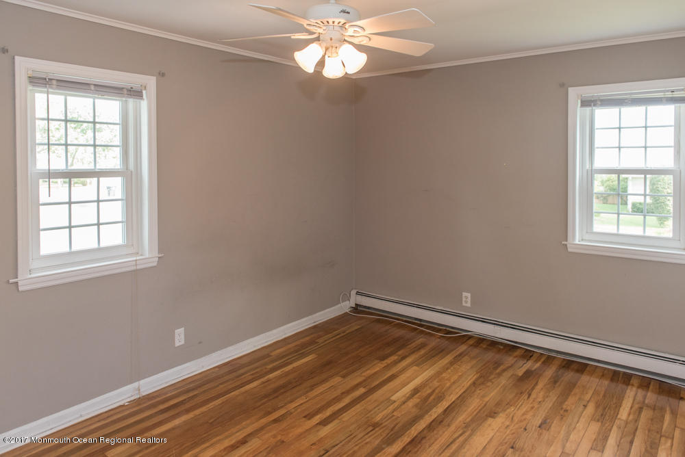 2507 Scott Road Wall, NJ 07719 - Photo 17 of 35 jt (22 of 39)