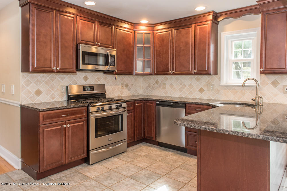 2507 Scott Road Wall, NJ 07719 - Photo 3 of 35 jt (35 of 39)