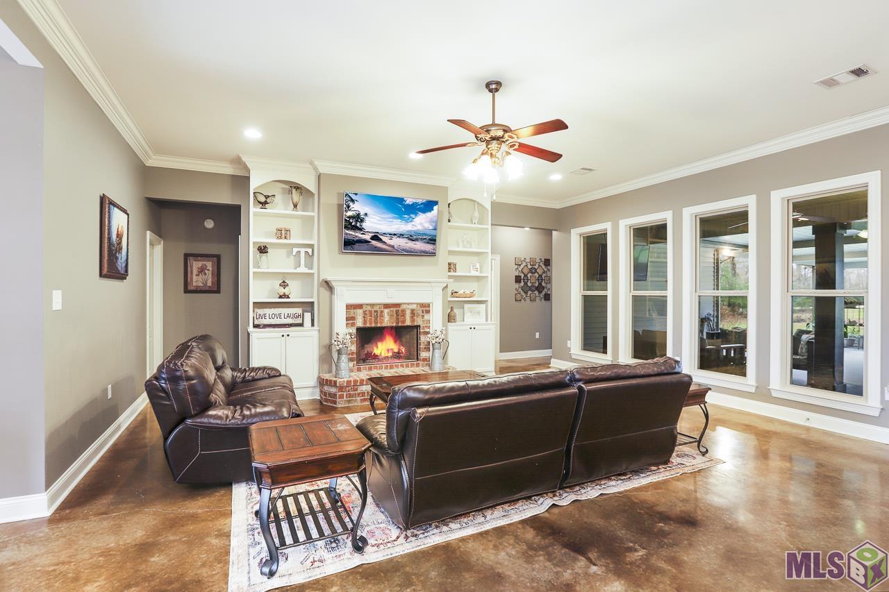 16515 Mahoney Road Pride, LA 70770 - Photo 8 of 33 Gallery Image 8