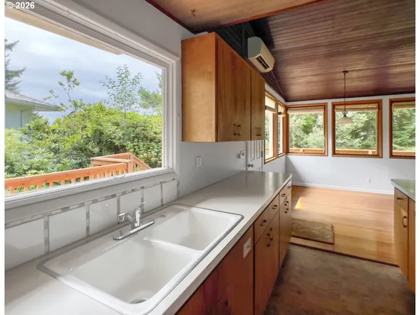 $479,000 | 113 Ridge Crest Road, Gleneden Beach, OR 97388