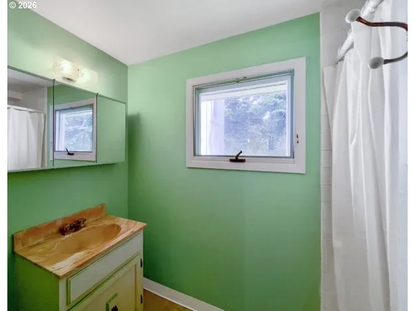 $479,000 | 113 Ridge Crest Road, Gleneden Beach, OR 97388