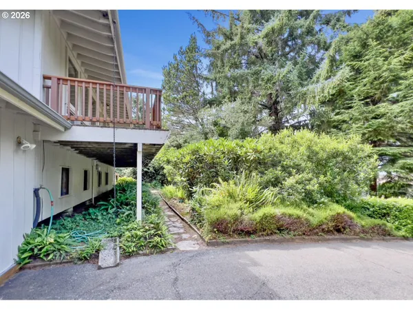 $479,000 | 113 Ridge Crest Road, Gleneden Beach, OR 97388