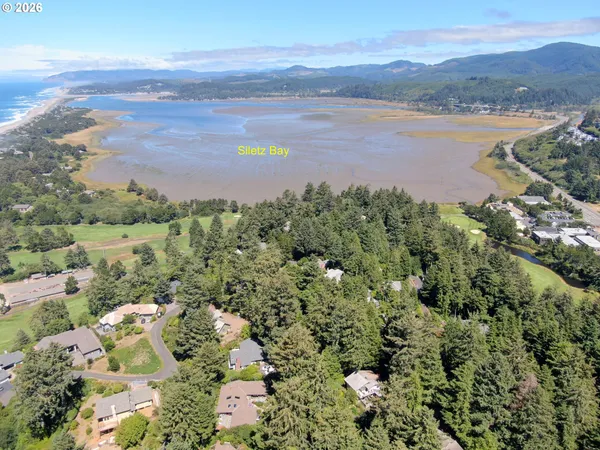$479,000 | 113 Ridge Crest Road, Gleneden Beach, OR 97388