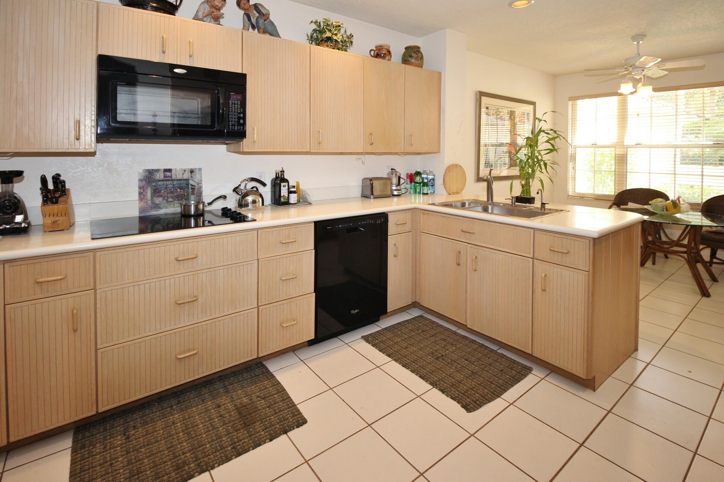 5637 Northwest 24th Terrace Boca Raton, FL 33496 - Photo 10 of 28 Kitchen