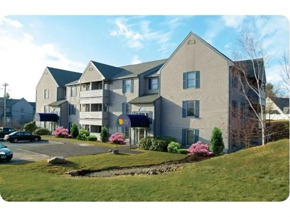 $1,899 | 133 Eastern Avenue, Unit 301, Manchester, NH 03104