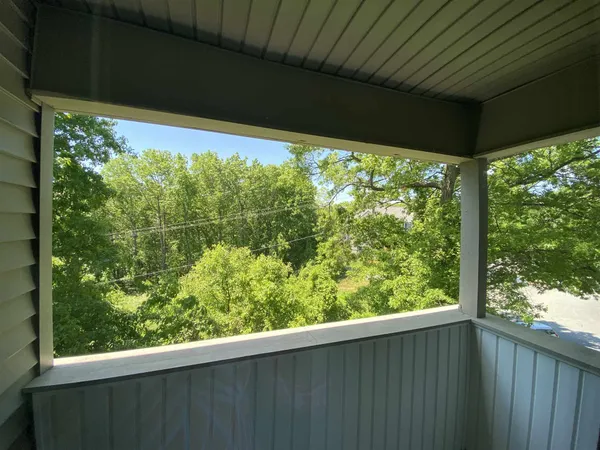 $1,899 | 133 Eastern Avenue, Unit 301, Manchester, NH 03104