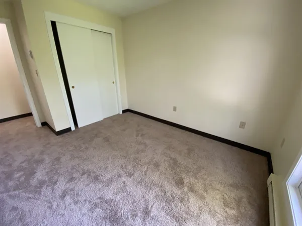 $1,899 | 133 Eastern Avenue, Unit 301, Manchester, NH 03104