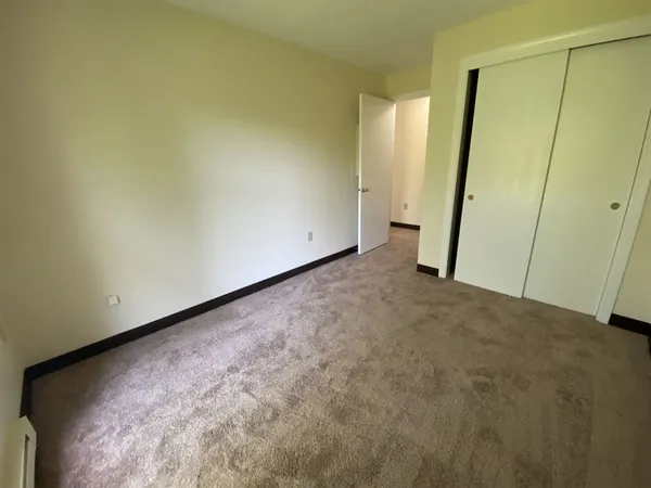 $1,899 | 133 Eastern Avenue, Unit 301, Manchester, NH 03104