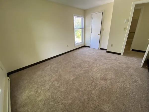 $1,899 | 133 Eastern Avenue, Unit 301, Manchester, NH 03104