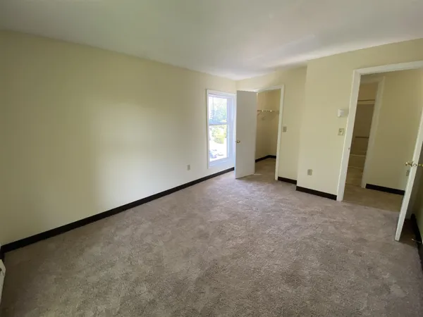 $1,899 | 133 Eastern Avenue, Unit 301, Manchester, NH 03104