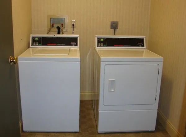 $1,899 | 133 Eastern Avenue, Unit 301, Manchester, NH 03104