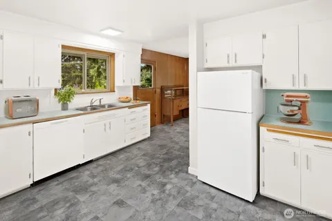 $675,000 | 1711 52nd Street Southeast, Everett, WA 98203