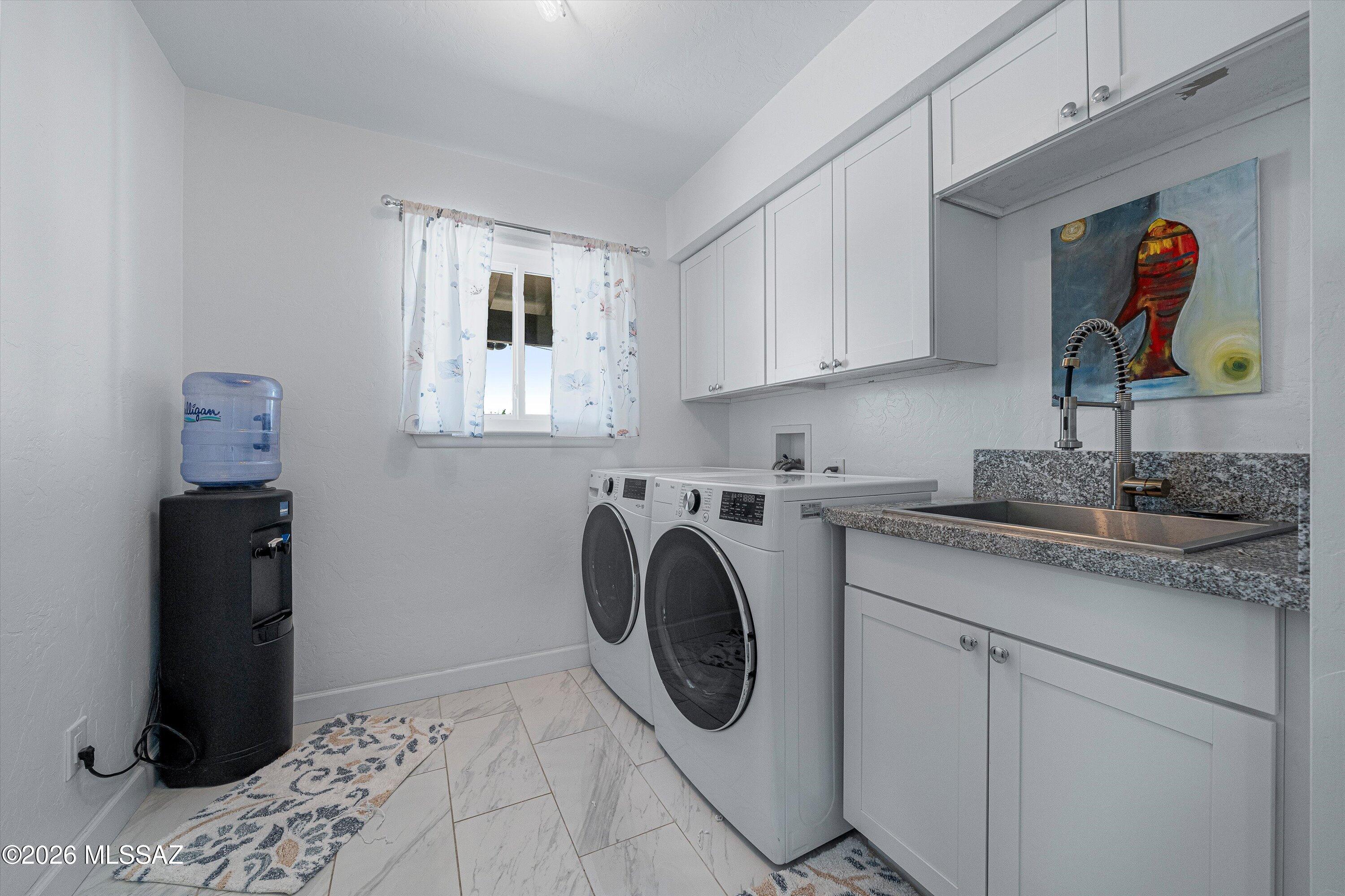10015 East Fort Lowell Road Tucson, AZ 85749 - Photo 30 of 45 Laundry Room