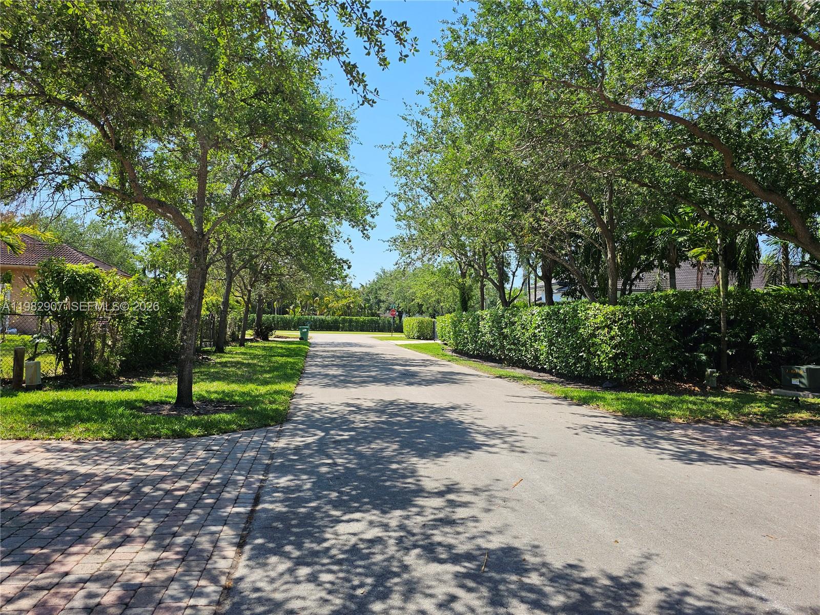 9503 Southwest 89th Place Miami, FL 33176 - Photo 23 of 23 Quiet street