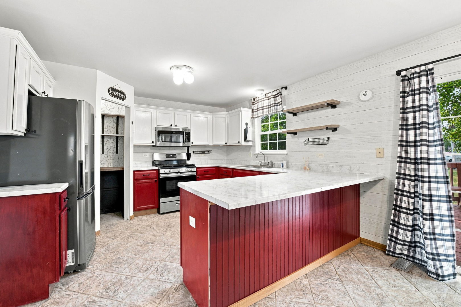 1517 Baytree Drive Romeoville, IL 60446 - Photo 10 of 36 Gallery Image 10