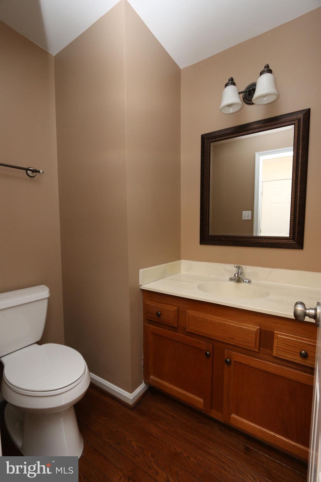 11932 Sentinel Point Court Reston, VA 20191 - Photo 3 of 30 Main Level Powder Room