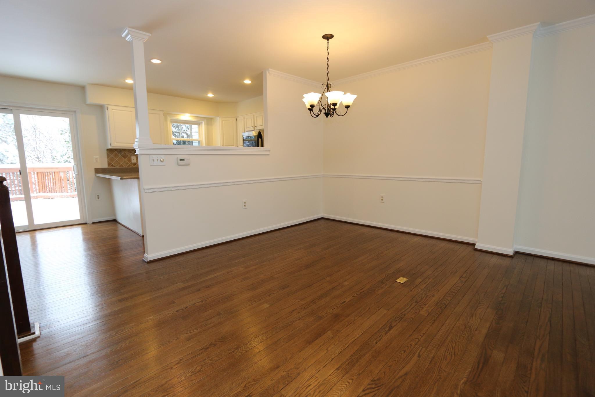 11932 Sentinel Point Court Reston, VA 20191 - Photo 5 of 30 Dining Room