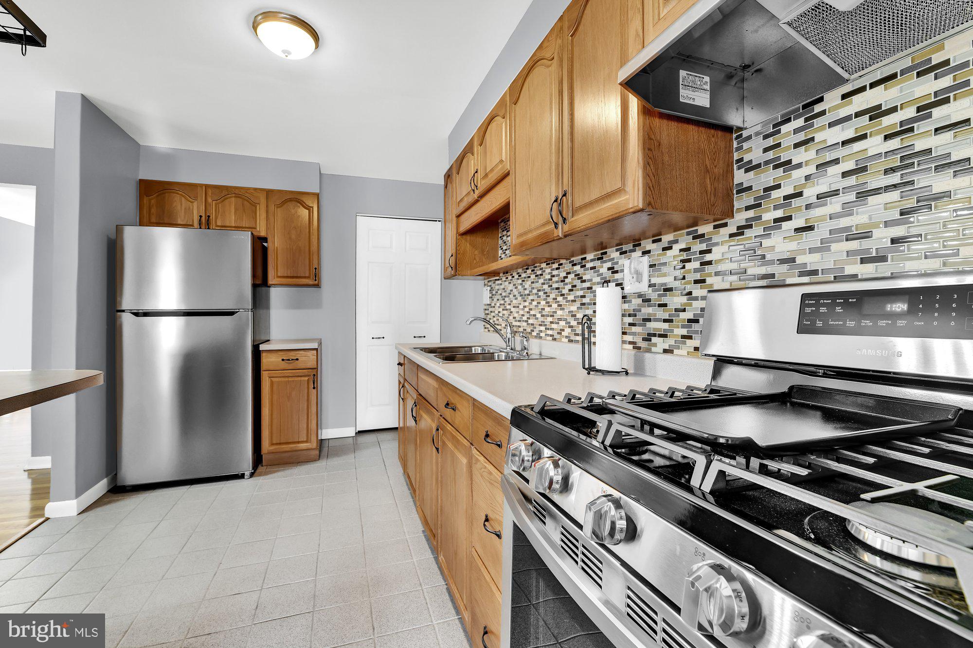2131 Sunnythorn Road Baltimore, MD 21220 - Photo 13 of 33
