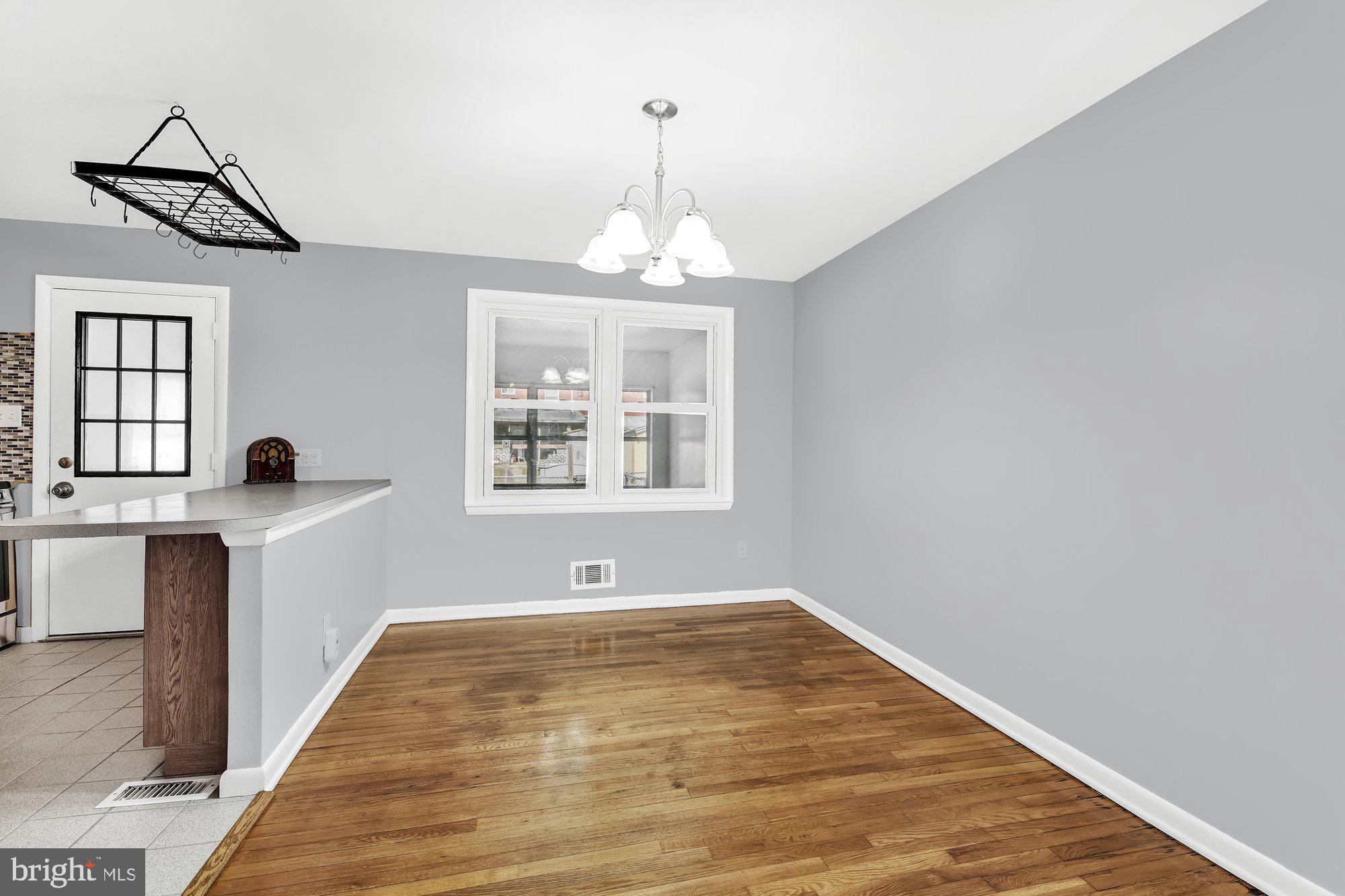 2131 Sunnythorn Road Baltimore, MD 21220 - Photo 8 of 33