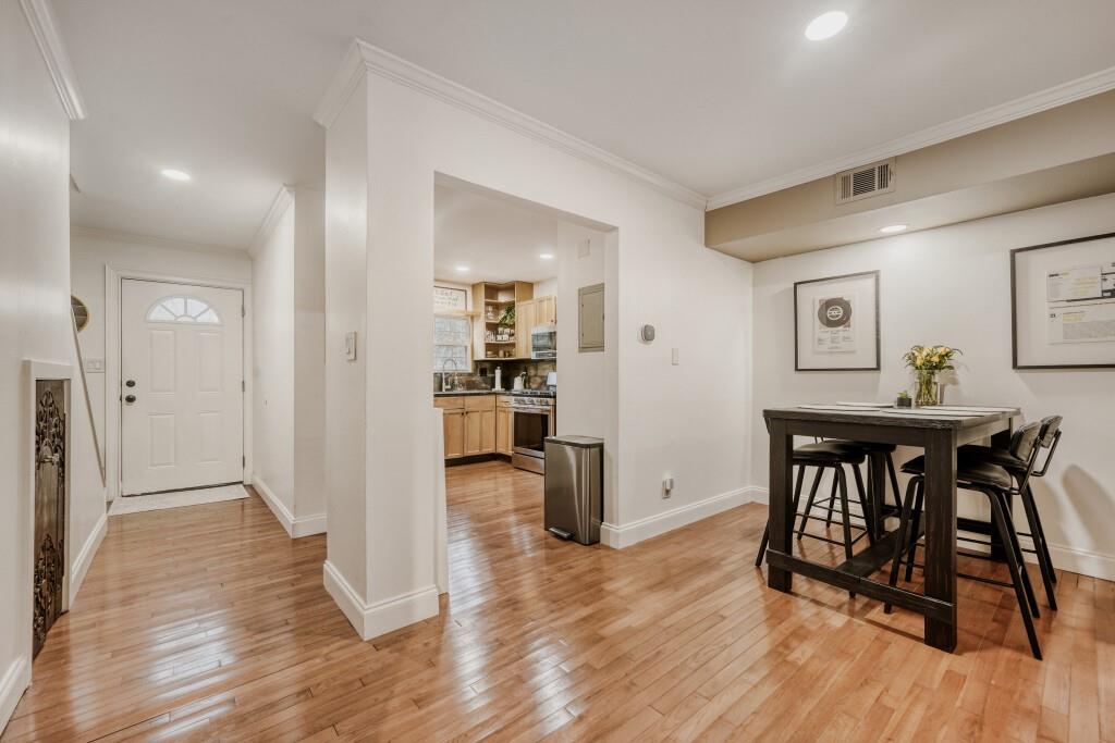 1261 Lavista Road Northeast, Unit M6 Atlanta, GA 30324 - Photo 16 of 35 Gallery Image 16