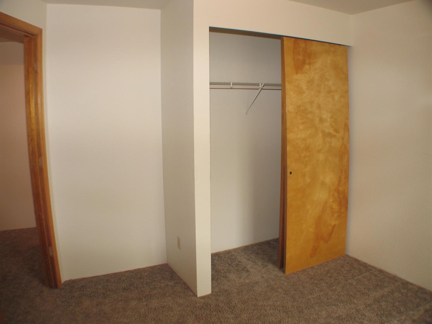 772 Tami Road Grants Pass, OR 97526 - Photo 17 of 33 2nd bedroom closet.