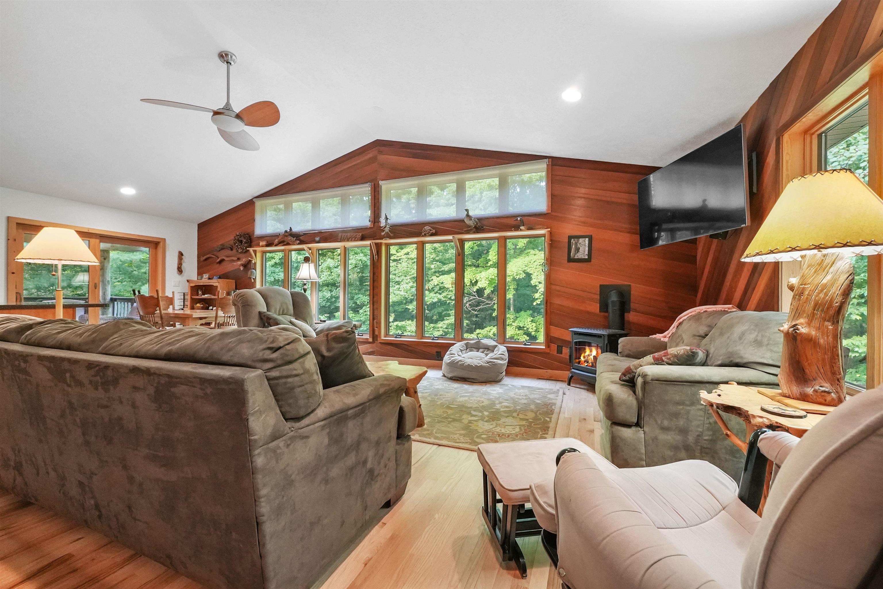 6375 West 14 Road Mesick, MI 49668 - Photo 5 of 44 1914235-4.JPG