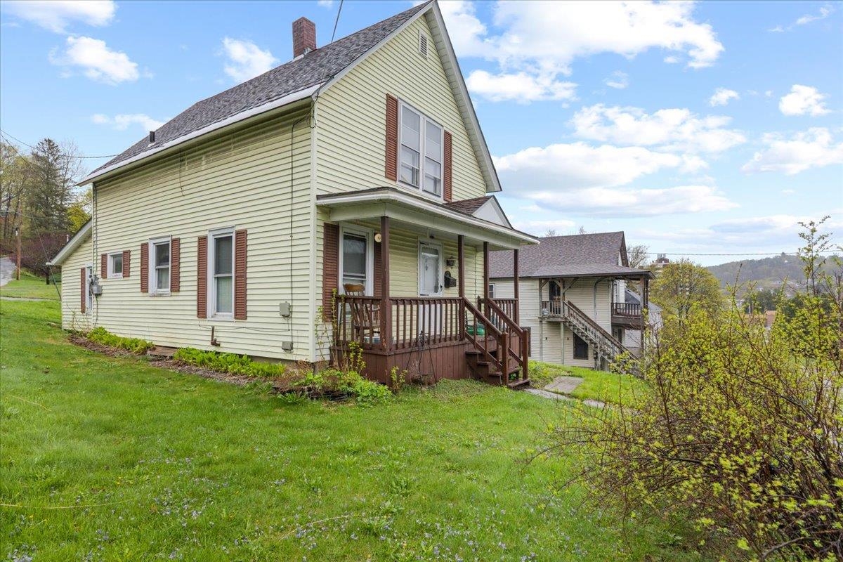 71 Beckley Street Barre, VT 05641 - Photo 3 of 35