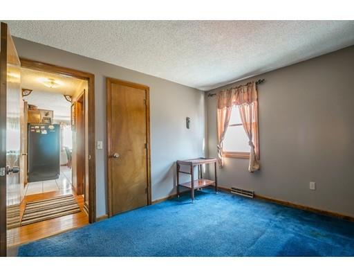 93 Mazarin Street Springfield, MA 01151 - Photo 14 of 30
