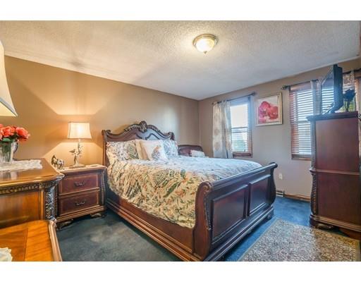 93 Mazarin Street Springfield, MA 01151 - Photo 15 of 30