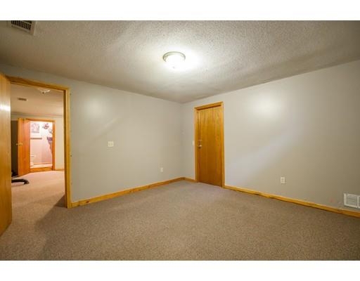 93 Mazarin Street Springfield, MA 01151 - Photo 26 of 30