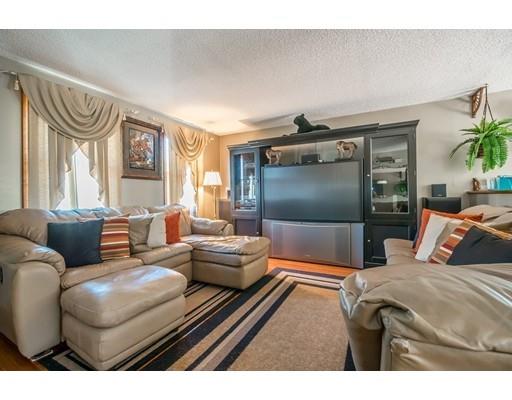 93 Mazarin Street Springfield, MA 01151 - Photo 7 of 30