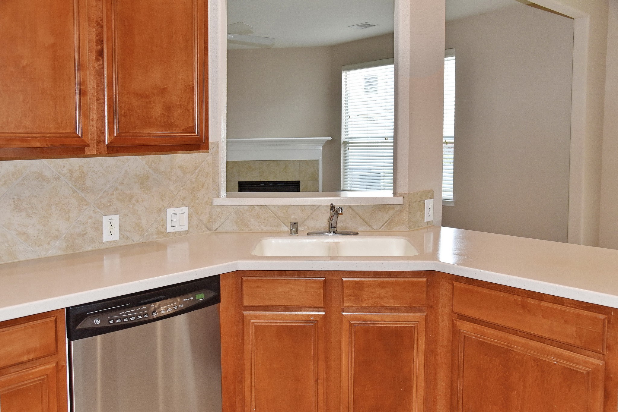 13600 Breton Ridge Street, Unit 14D Houston, TX 77070 - Photo 13 of 35