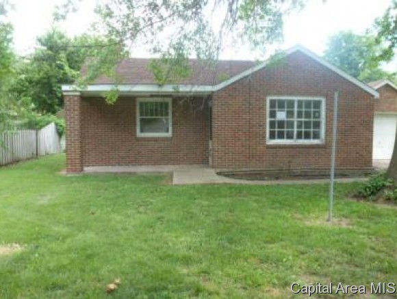 3109 East Division Street Springfield, IL 62702 - Photo 1 of 10 Gallery Image 1