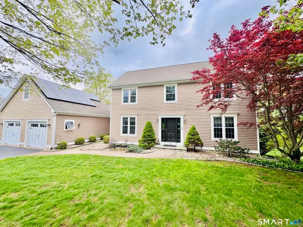 $665,000 | 4 Harrison Drive, Cromwell, CT 06416