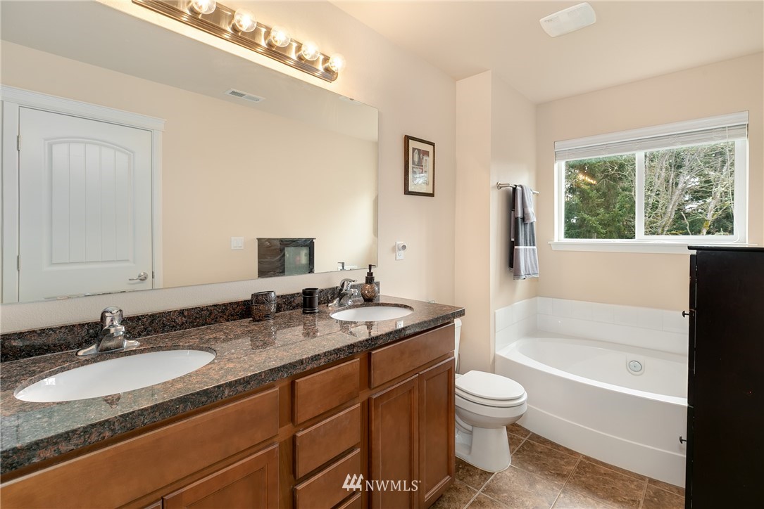 1430 Farina Loop Southeast Olympia, WA 98513 - Photo 13 of 25
