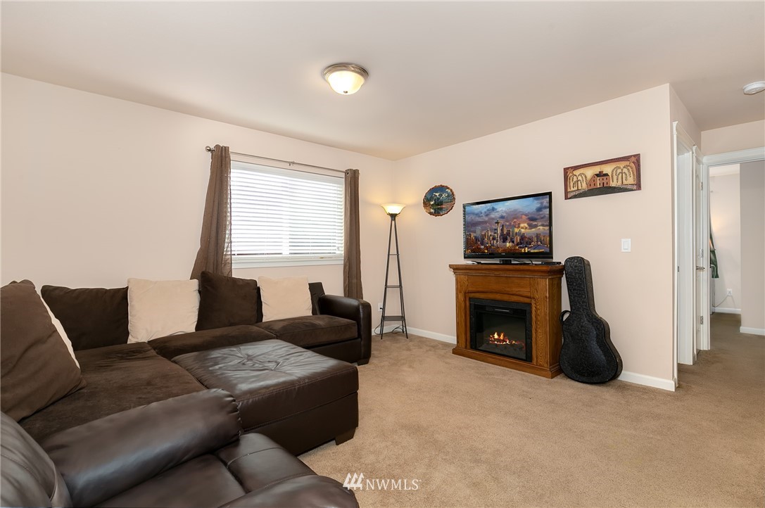 1430 Farina Loop Southeast Olympia, WA 98513 - Photo 10 of 25