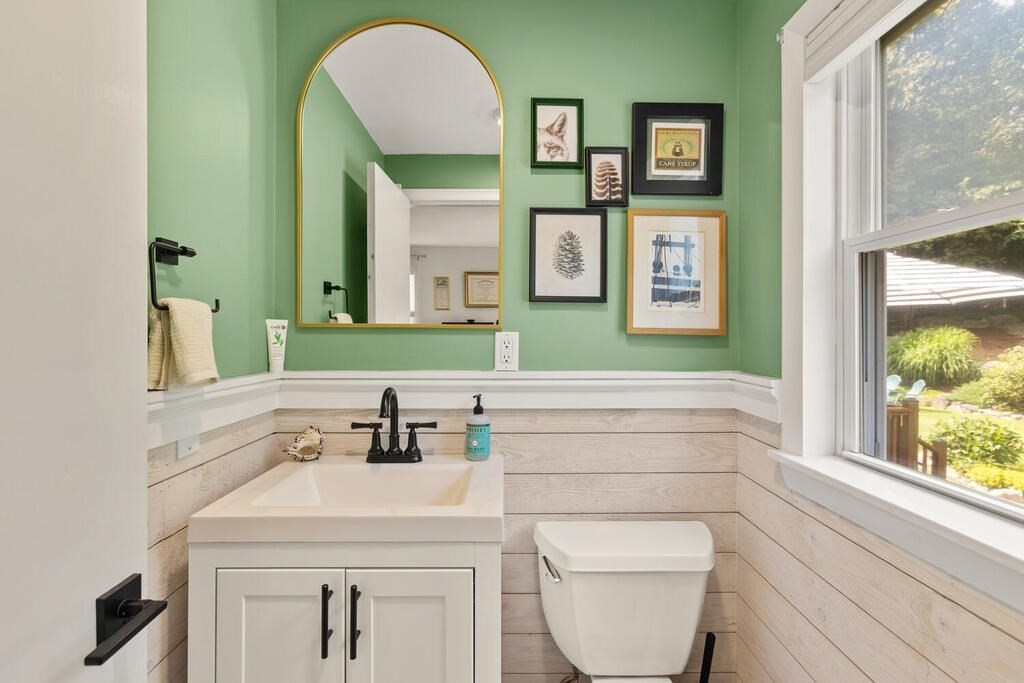 12 Cherokee Road Acton, MA 01720 - Photo 11 of 42 Gallery Image 11