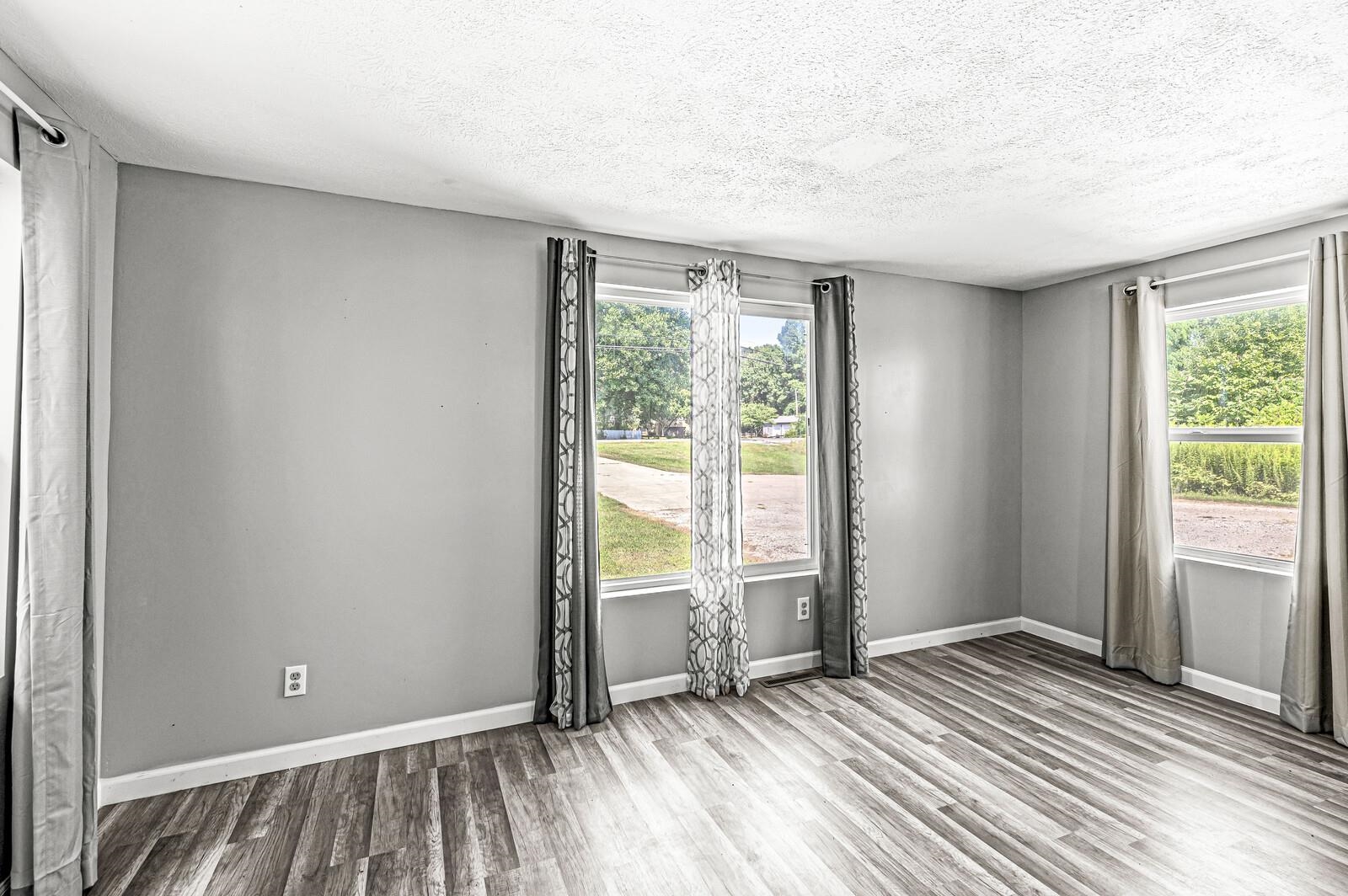 51936 Portage Road South Bend, IN 46628 - Photo 15 of 34 Gallery Image 15