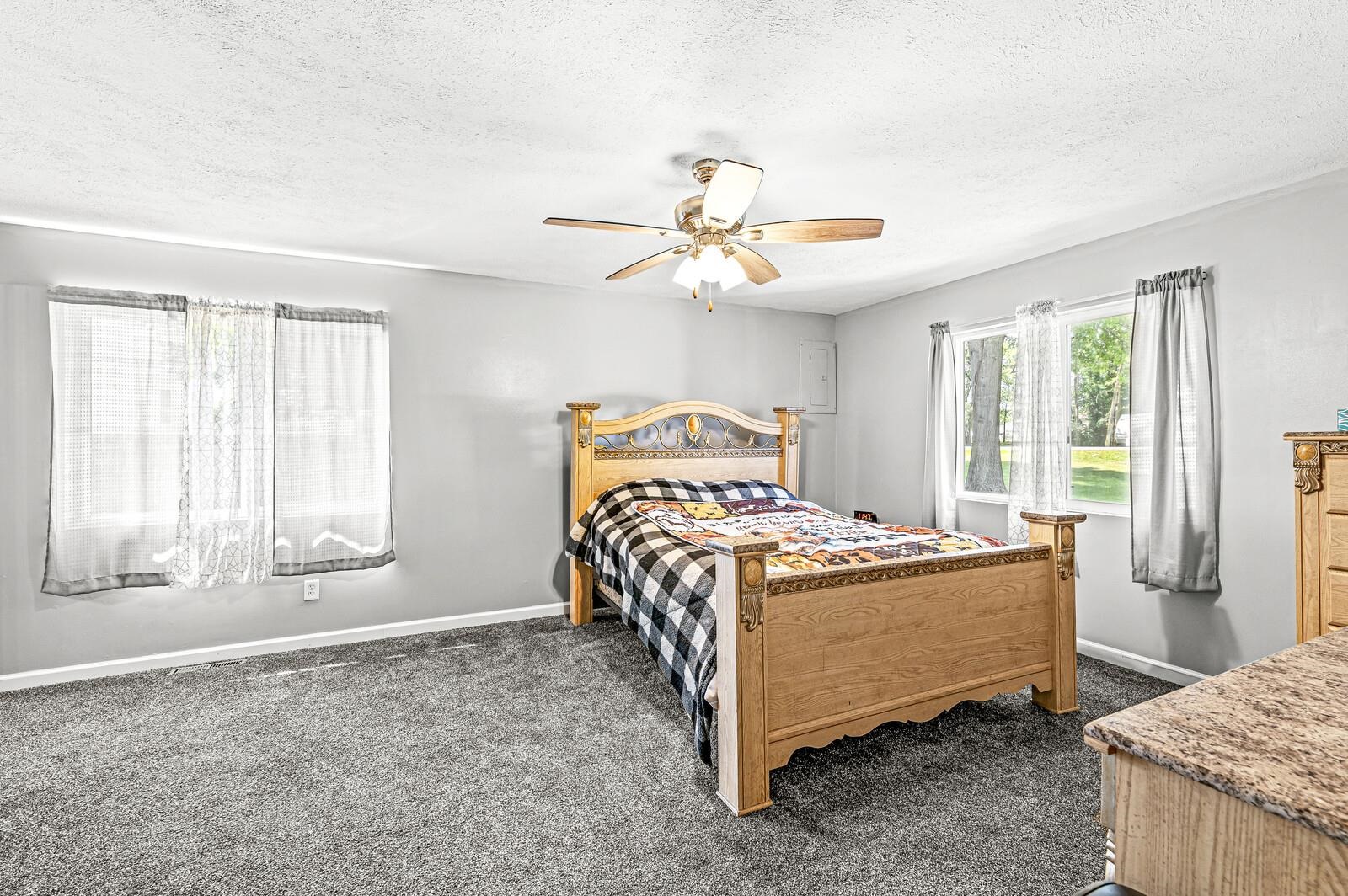 51936 Portage Road South Bend, IN 46628 - Photo 16 of 34 Gallery Image 16