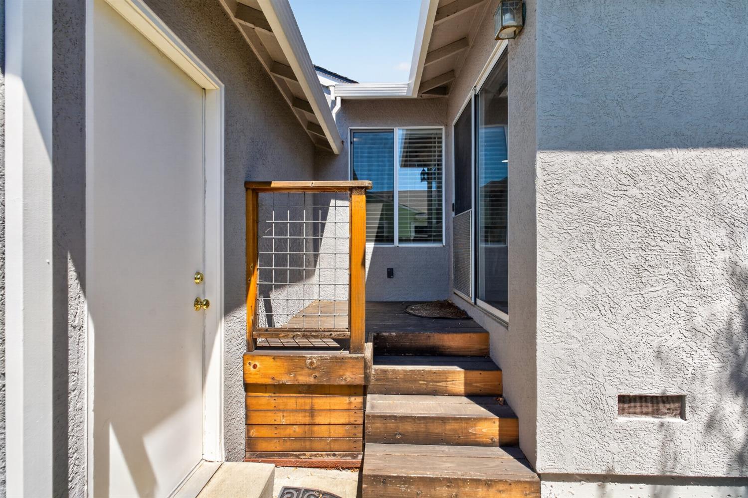 2175 Grove Way Castro Valley, CA 94546 - Photo 23 of 26